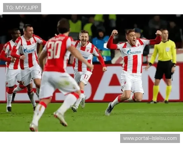 北极圈5.4万人口小城掀翻三大豪门，草根足球奇迹激励全球球迷