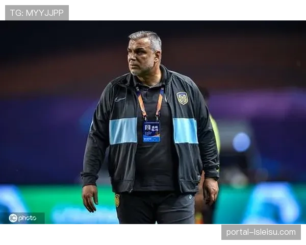 四川队更换外教，新任主帅以打造严谨防守体系著称